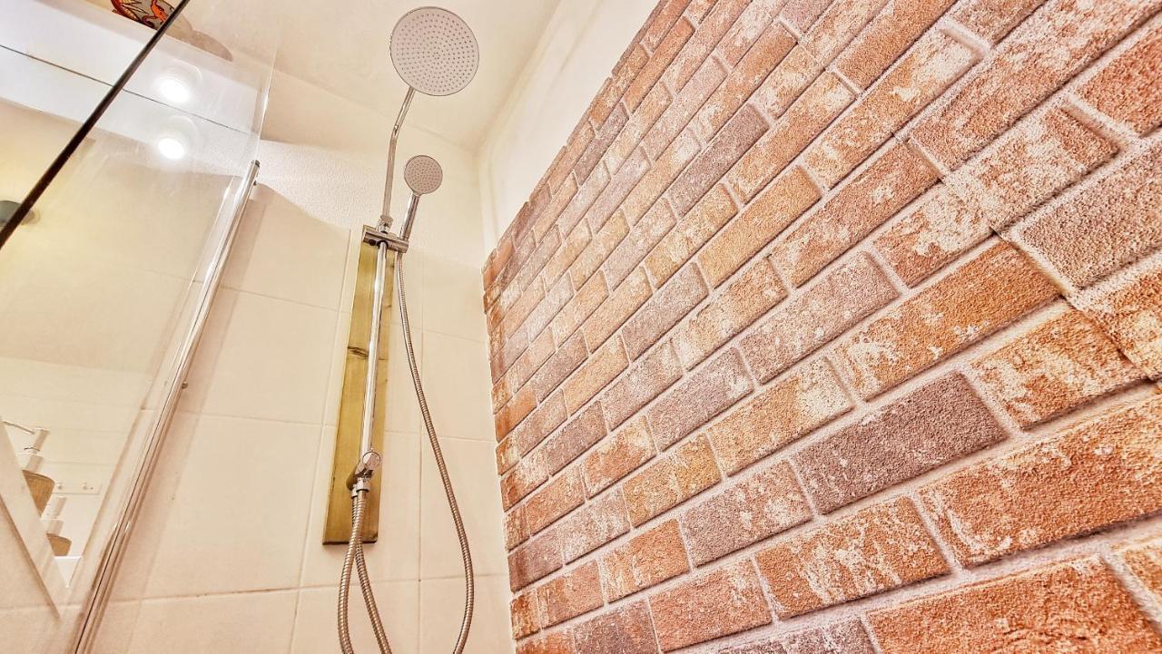 Le Stan - Centre - Parking - Exterieur - Fibre - Relax Bnb Colmar Ngoại thất bức ảnh
